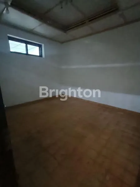 image RUKO SELANGKAH PASAR GEDHE SOLO (8)