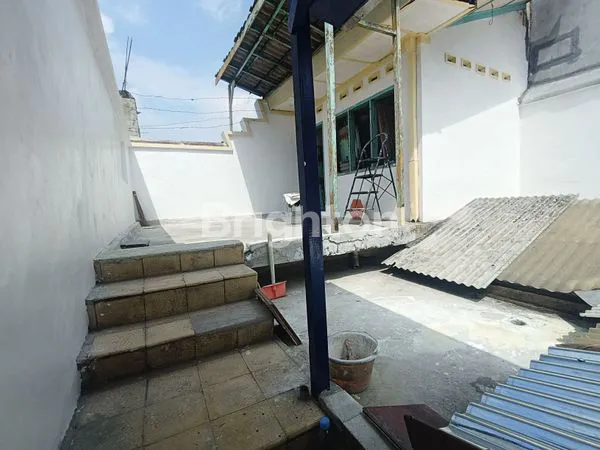 image RUKO SELANGKAH PASAR GEDHE SOLO (5)