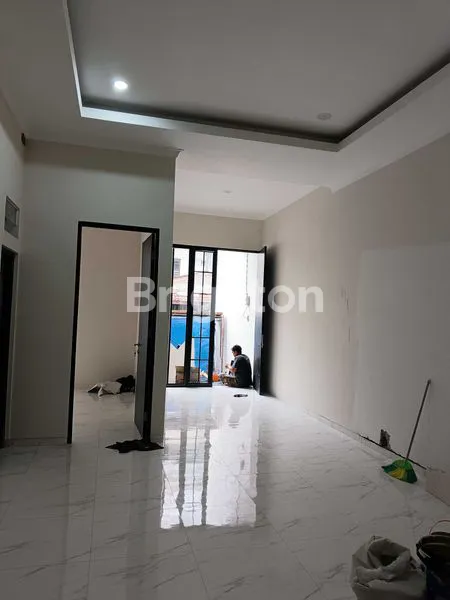 image RUMAH 2 LANTAI MINIMALIS, SHM, SURABAYA (4)