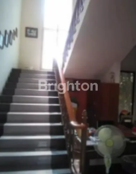 image RUMAH HOOK LUAS & BESAR TEPAT DI DEPAN OERR SURABAYA (3)