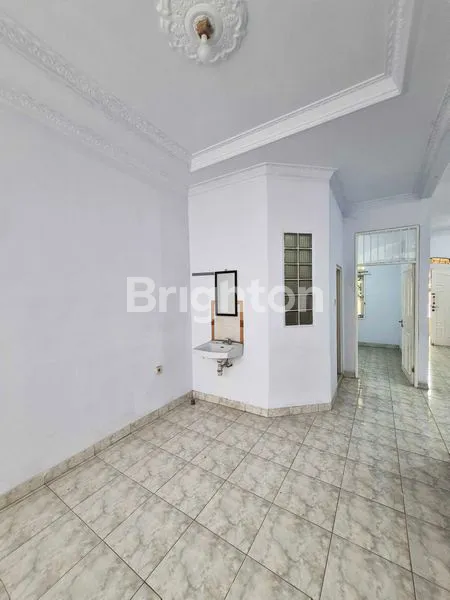 image DIJUAL RUMAH SIAP HUNI STRATEGIS DI TAMAN GALAXY BEKASI DEKAT LRT DAN BECAKAYU (3)