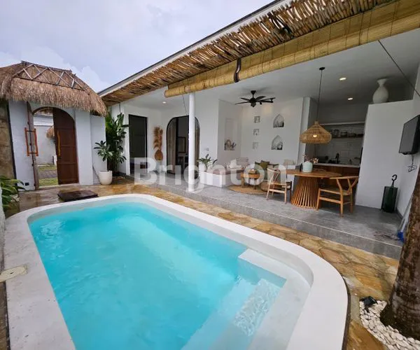 image VILLA CANTIK SUPER ESTETIC KONSEP MEDITERANIAN FULL FURNISH DIKAWASAN WISATA POPULER UNGASAN -ULUWATU BADUNG (1)
