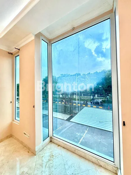 image TEMPAT USAHA LEBAR 20 METER RAYA PASAR MINGGU JAKARTA SELATAN  (7)