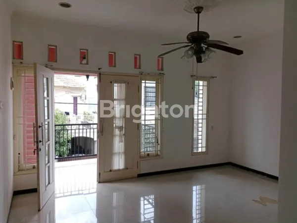 image BUTUH CEPAT LAKU RUMAH BAGUS TERAWAT SIAP HUNI DI PANTAI MENTARI, DINGIN HADAP SELATAN  (6)