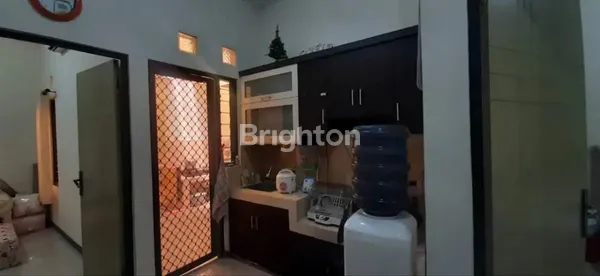 image SUKOLILO DIAN REGENCY ONE GATE SYSTEM, ROW JALAN LEBAR, TERAWAT SIAP HUNI (3)