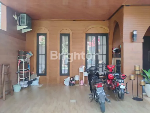 image RUMAH STRATEGIS SIDOARJO, DEKAT TOL & MALL, HARGA PROMO DAN FULL FURNISH (6)