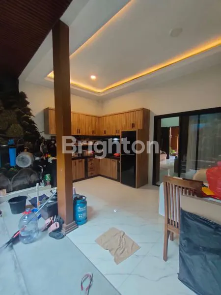 image RUMAH STRATEGIS SIDOARJO, DEKAT TOL & MALL, HARGA PROMO DAN FULL FURNISH (8)