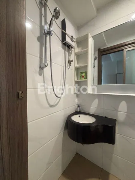 image APARTEMEN SKY HOUSE ALAM SUTERA STUDIO FULLY FURNISHED (BARU) - HARGA ALL IN TINGGAL BAWA KOPER! (6)