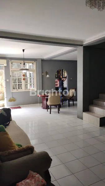 image RUMAH STRATEGIS DI PONDOK LABU (3)
