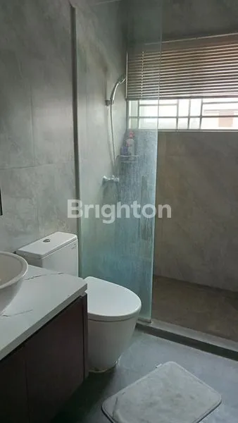 image RUMAH MEWAH DI KAWASAN ELITE (3)