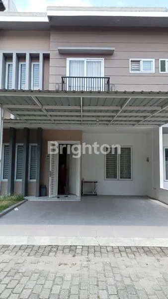 image RUMAH MEWAH DI KAWASAN ELITE (1)