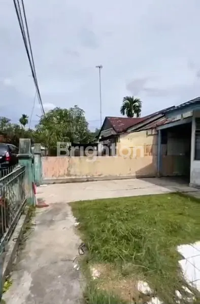 image RUMAH LT 220M² DI PANDAU PERMAI, HARGA MENARIK (4)