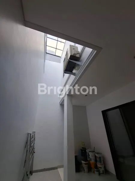 image RUMAH MINIMALIS PALM BEACH PAKUWON CITY 2 LANTAI BARU RENOVASI  (7)