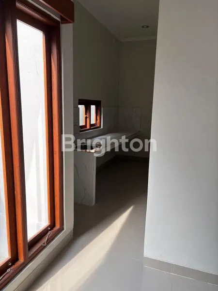 image RUMAH 2 LANTAI SIAP HUNI LOKASI STRATEGIS KESIMAN DENPASAR TIMUR (6)