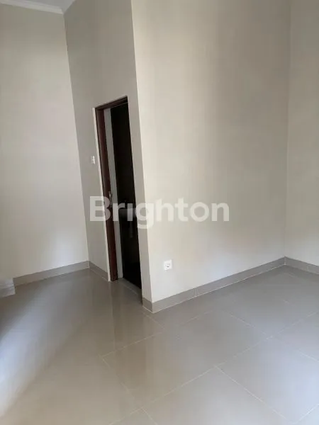image RUMAH 2 LANTAI SIAP HUNI LOKASI STRATEGIS KESIMAN DENPASAR TIMUR (4)