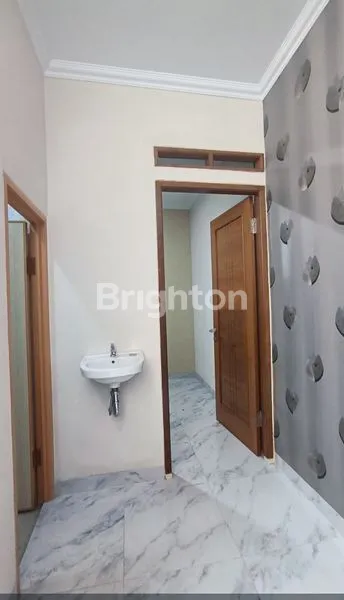 image RUMAH CANTIK 2 LANTAI DI CIPONDOH, TANGERANG. (3)