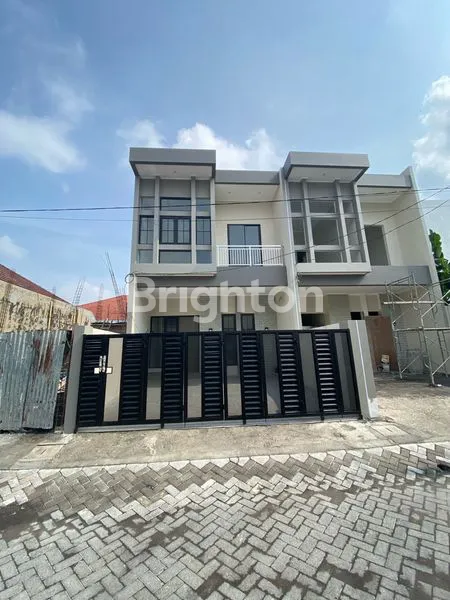 image RUMAH SELANGKAH RAYA WISMA MUKTI DEKAT MANYAR MERR DHARMAHUSADA KLAMPIS UNAIR ITS HANG TUAH WIDYA MANDALA DOKTOR SOETOMO (1)