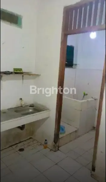 image RUMAH STRATEGIS DI BENHIL  JAKARTA PUSAT. (8)