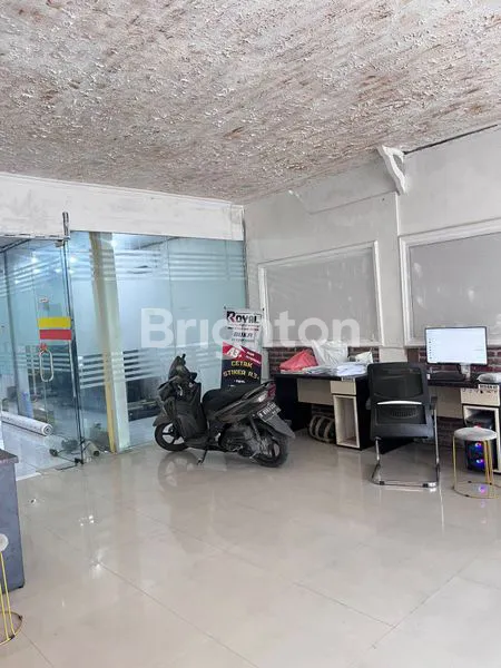 image RUANG USAHA JALAN UTAMA SLAMET RIYADI KARTASURA TRAFFIC RAMAI ( OPER KONTRAK 10BLN ) (5)