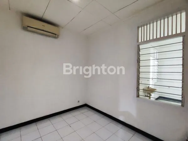 image RUMAH DIKELAPA GADING, LETAK STRATEGIS DAN MURAH (5)