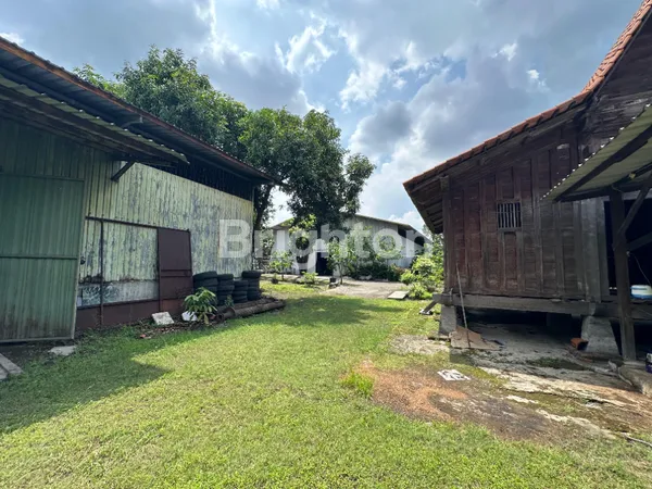 image TERMURAH!! GUDANG HITUNG TANAH RAYA MASTRIP DEKAT TOL GUNUNGSARI DAN TOL KARANGPILANG (7)