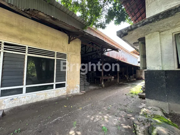 image TERMURAH!! GUDANG HITUNG TANAH RAYA MASTRIP DEKAT TOL GUNUNGSARI DAN TOL KARANGPILANG (8)