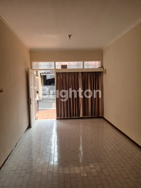 image SEWA RUMAH 1 ½ LANTAI TOMANG JAKARTA BARAT (2)