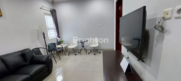 image RUMAH BANGUNAN BARU 3 LANTAI, DAK LT 4, DAERAH SUNTER AGUNG, JAKUT. (4)