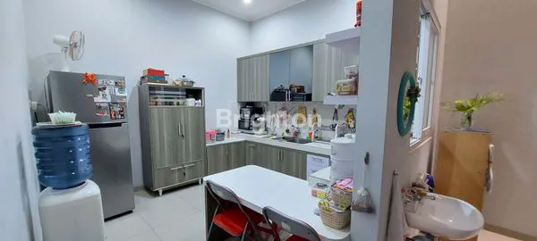 image RUMAH BANGUNAN BARU 3 LANTAI, DAK LT 4, DAERAH SUNTER AGUNG, JAKUT. (7)