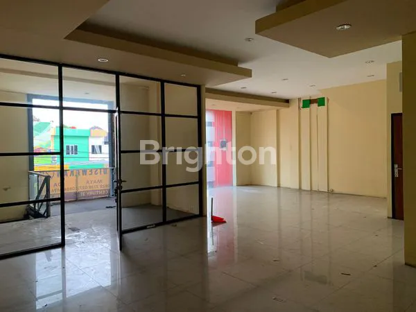 image RUKO  GANDENG 3 LANTAI  BINTARO JAKARTA SELATAN  (6)