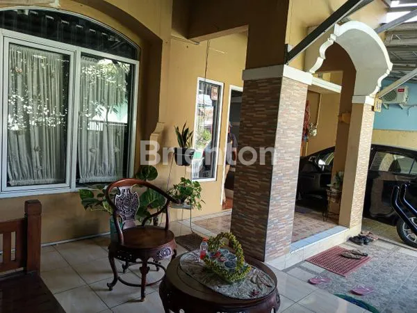 image RUMAH CANTIK NYAMAN DAN STRATEGIS (2)