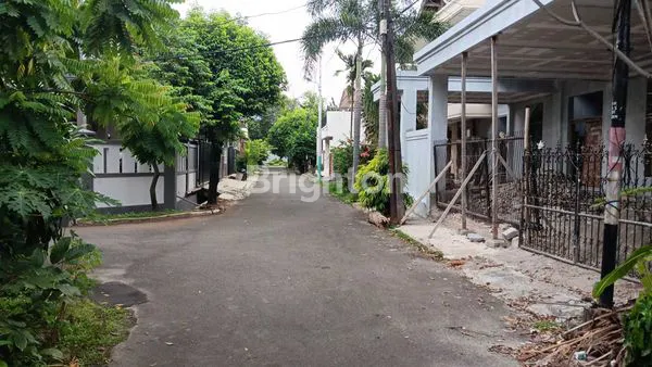 image RUMAH 2 LANTAI MEWAH DI KAVLING MARINIR PONDOK KELAPA - DUREN SAWIT JAKARTA TIMUR (7)