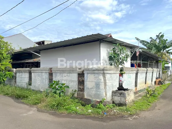 image BANGUNAN LAMA HITUNG TANAH - HARGA SANGAT MIRING - DI PEMUKIMAN PAMULANG DENGAN AKSES SARANA FASILITAS TUMBUH PESAT (2)