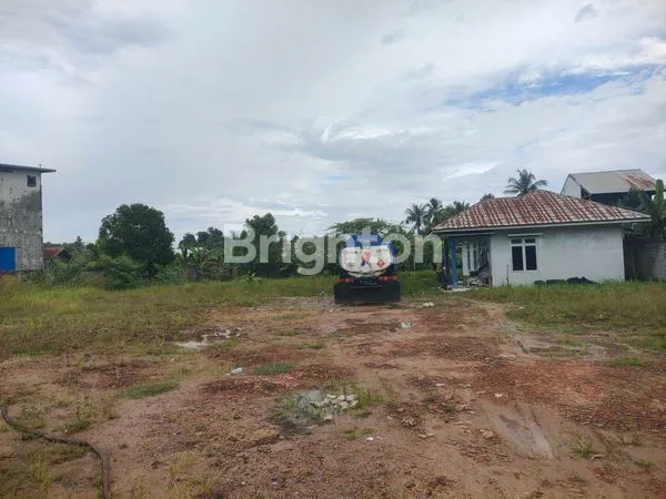 image LAHAN PARKIR ALAT BERAT, STRATEGIS DI SIMPANG PASIR (6)