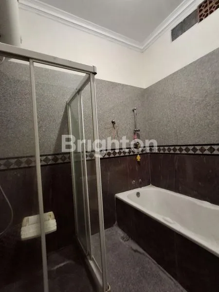 image RUMAH 2,5 LANTAI GROGOL (6)