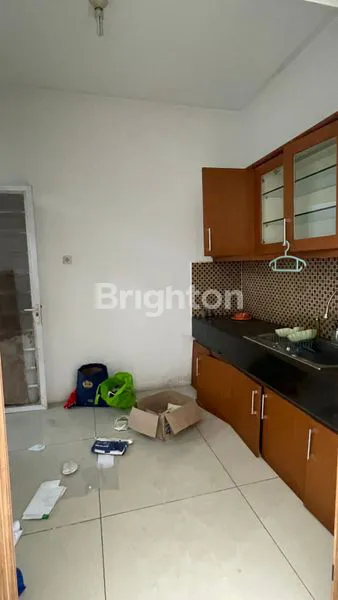 image DI JUAL RUMAH TAMAN BROMO LIPPO KARAWACI (5)