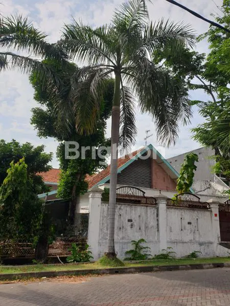 image RUMAH MEWAH LT 95 LB 560 DI PETEMON (2)