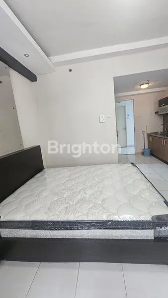 image APARTEMEN UC BERKELEY SIAP HUNI, FURNISHED LENGKAP (4)