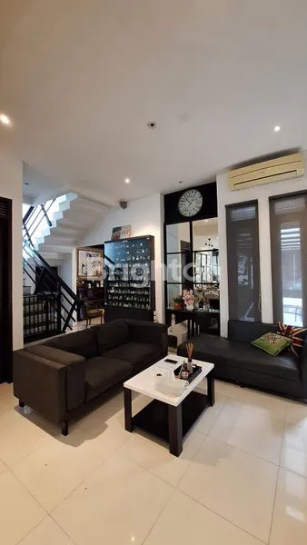 image RUMAH STRATEGIS LT 203 LB 250 DI SEKTOR 9, BINTARO (2)