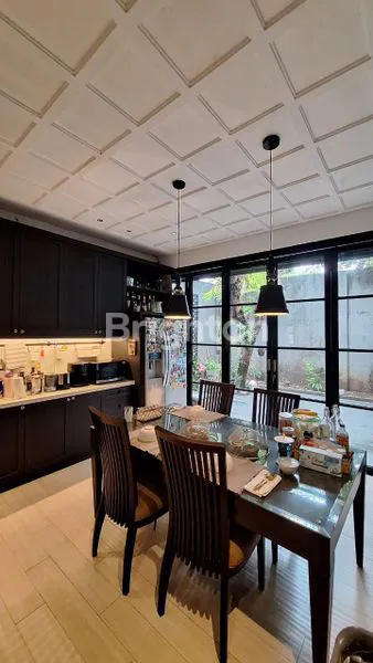 image RUMAH STRATEGIS LT 203 LB 250 DI SEKTOR 9, BINTARO (1)