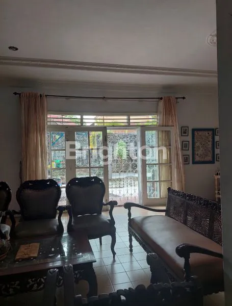 image RUMAH VILLA 2 TINGKAT (3)