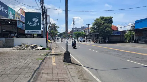 image RUKO 3 LANTAI MAHENDRADATTA – LOKASI STRATEGIS DI DENPASAR BARAT (3)