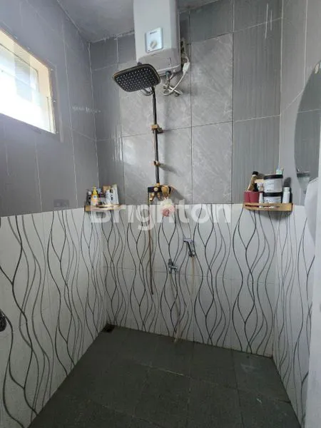 image RUMAH MUNGIL 3LANTAI SIAP HUNI KAVLING POLRI JELAMBAR GROGOL PETAMBURAN JAKARTA BARAT (6)