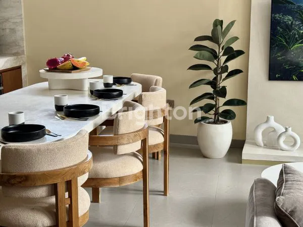 image HIGH-DESIGN 3BR VILLA IN TUMBAK BAYUH NEAR CANGGU & PERERENAN\N/ VILLA 3 KAMAR DESAIN MODERN DI TUMBAK BAYUH DEKAT CANGGU & PERERENAN”\N (6)