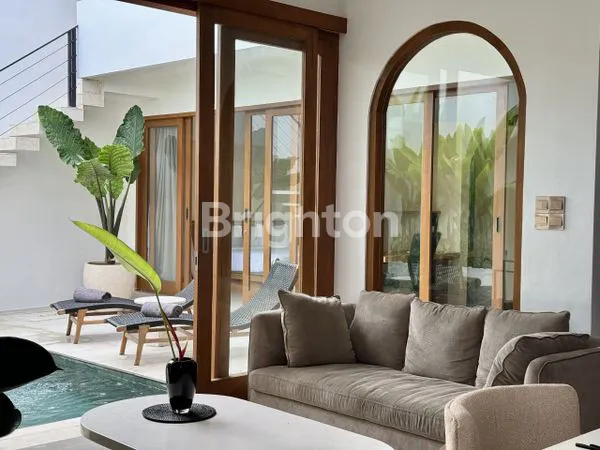 image HIGH-DESIGN 3BR VILLA IN TUMBAK BAYUH NEAR CANGGU & PERERENAN\N/ VILLA 3 KAMAR DESAIN MODERN DI TUMBAK BAYUH DEKAT CANGGU & PERERENAN”\N (8)