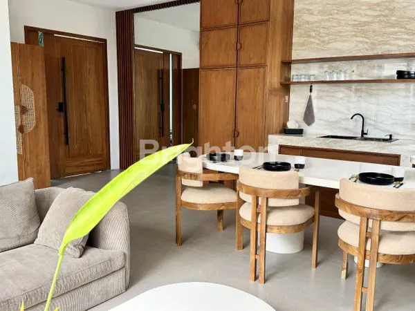 image HIGH-DESIGN 3BR VILLA IN TUMBAK BAYUH NEAR CANGGU & PERERENAN\N/ VILLA 3 KAMAR DESAIN MODERN DI TUMBAK BAYUH DEKAT CANGGU & PERERENAN”\N (5)