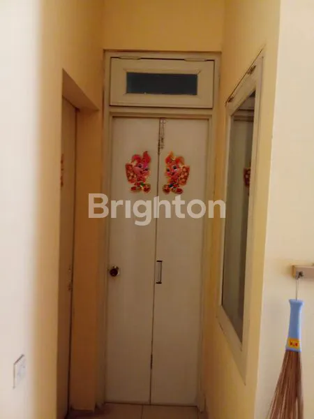image DIJUAL DAN DISEWAKAN RUMAH SEMI FURNISHED,TAMAN SEMANAN INDAH ,JAKARTA BARAT (5)