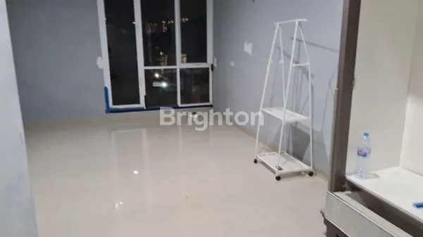 image RUMAH SEWA 2,5 LANTAI DI SUNTER, JAKARTA UTARA (2)