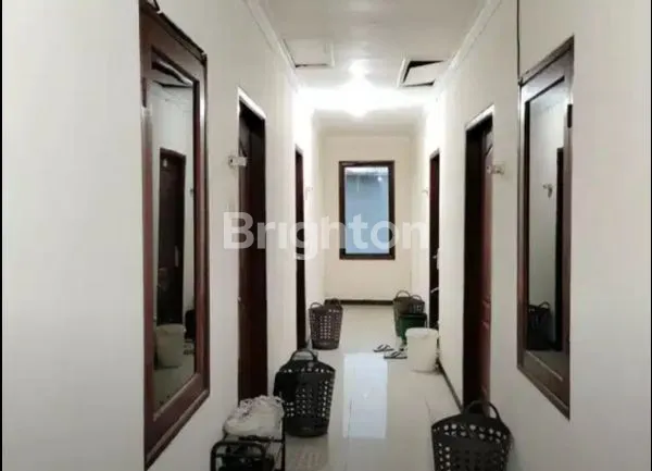image RUMAH KOS 72 KAMAR MANDI DALAM FURNISH SIWALANKERTO PADANG PASIR (4)