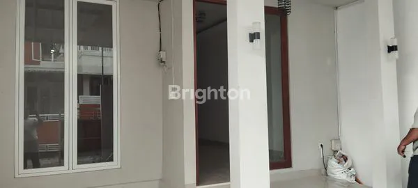 RUMAH 2 LANTAI DI PERUMAHAN MUNGGU CANGGU BALI